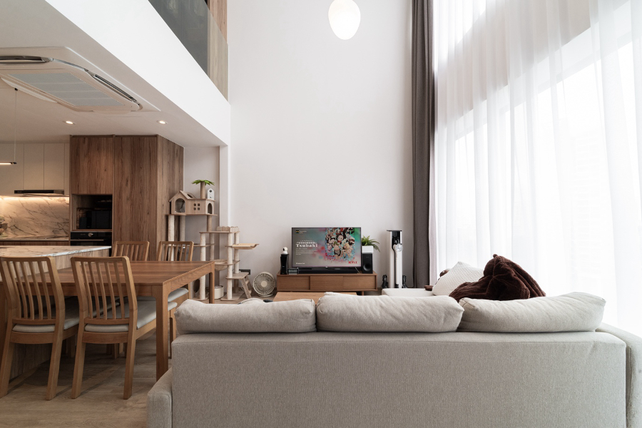 Thoughtful Use of Light & Layout